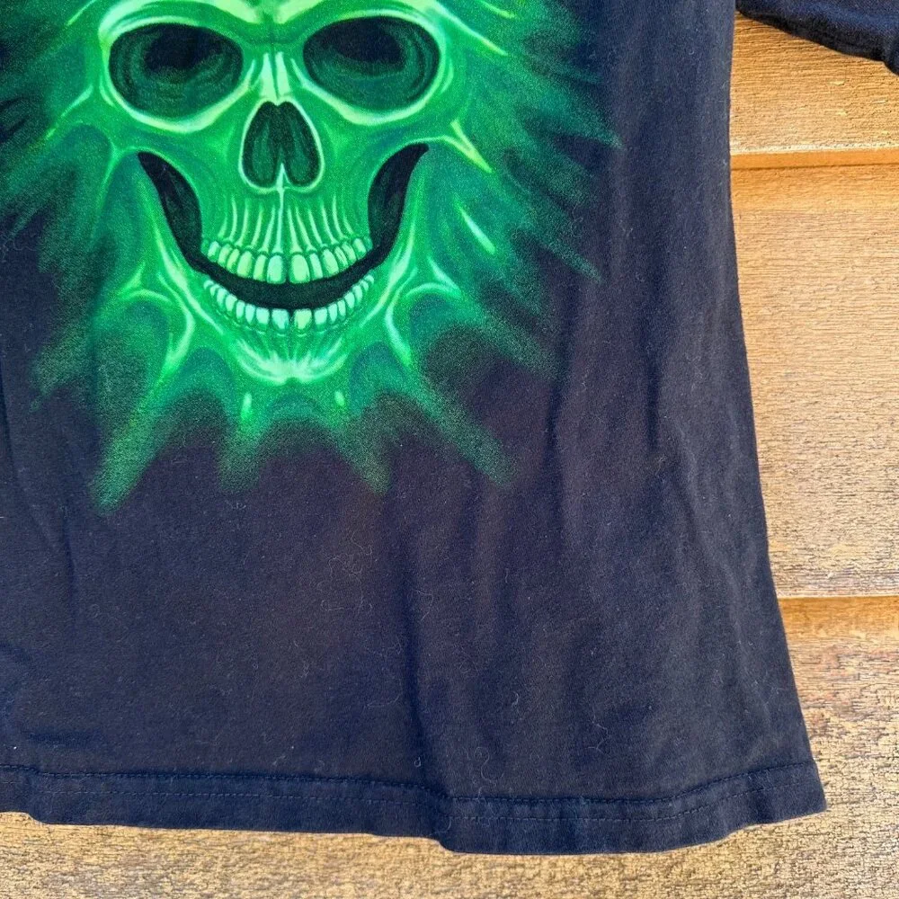 Black Boys M (8) T-Shirt With Neon Green Glow-In-The-Dark Skull Graphic 100% Cot - Picture 6 of 12